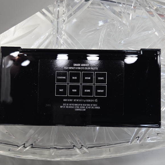 NEW WITH BOX IL MAKIAGE Shade Addict High Impact 8-Pan Eye Color Palette - Picture 3 of 3